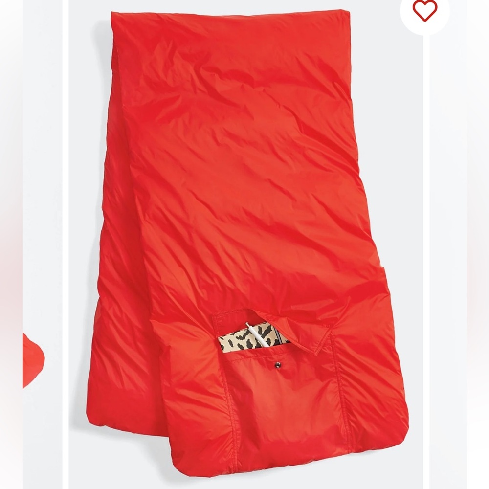 Fabletics- Unisex Puffer Jacket - Picture 2 of 2